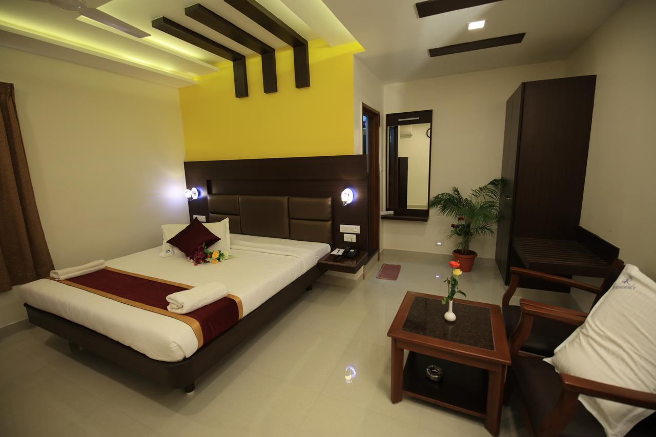 Kr Residency Hotel Kanadukattan Luaran gambar