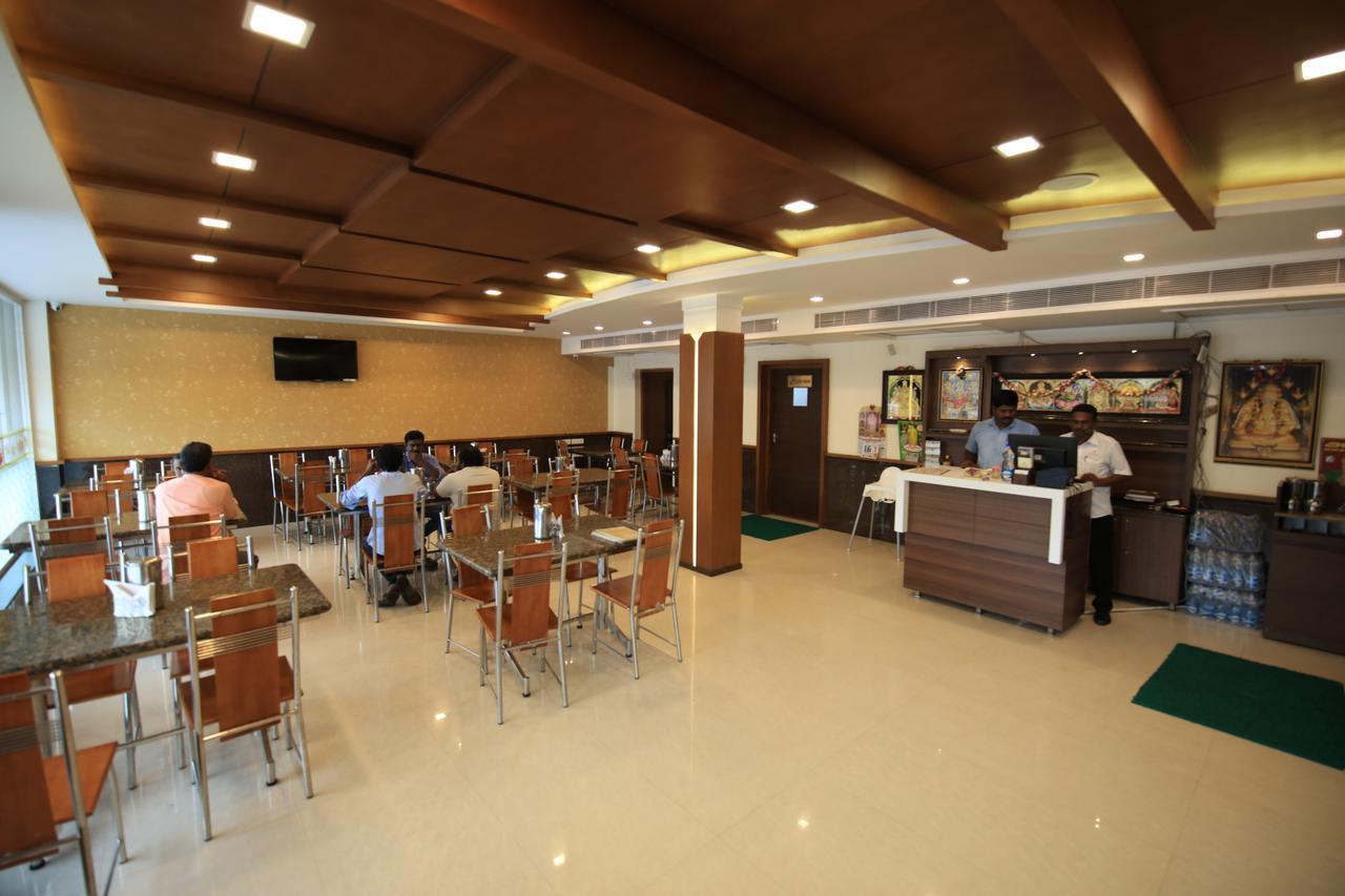 Kr Residency Hotel Kanadukattan Luaran gambar